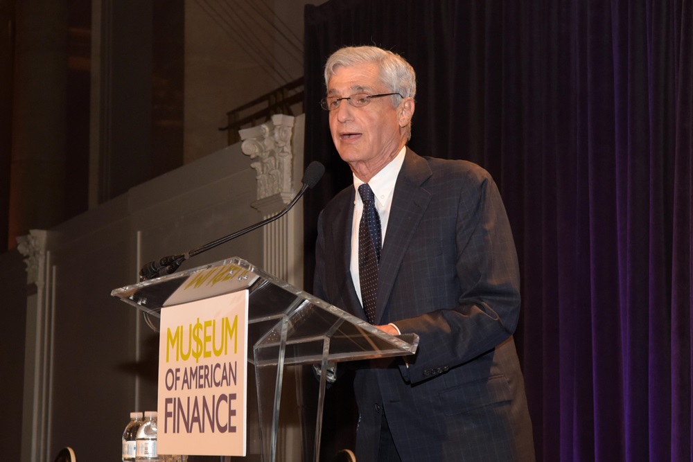 Robert Rubin speaks at the 2016 Gala | Museum of American Finance