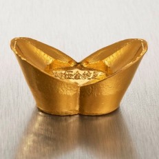 Gold boat bar, courtesy of the Degussa Collection