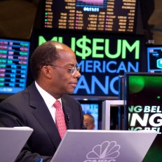 Maria Bartiromo interviews TIAA-CREF President and CEO Roger Ferguson for CNBC following the closing bell ceremony. Photo courtesy of Valerie Caviness.