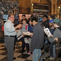 Senior Educator Chris Meyers gives a tour of the Museum to Title 1 students. Photo courtesy of Elsa Ruiz.