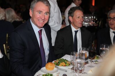 Ken Griffin Says Dow Drop 'Modest' as Geithner Looks Back on '08